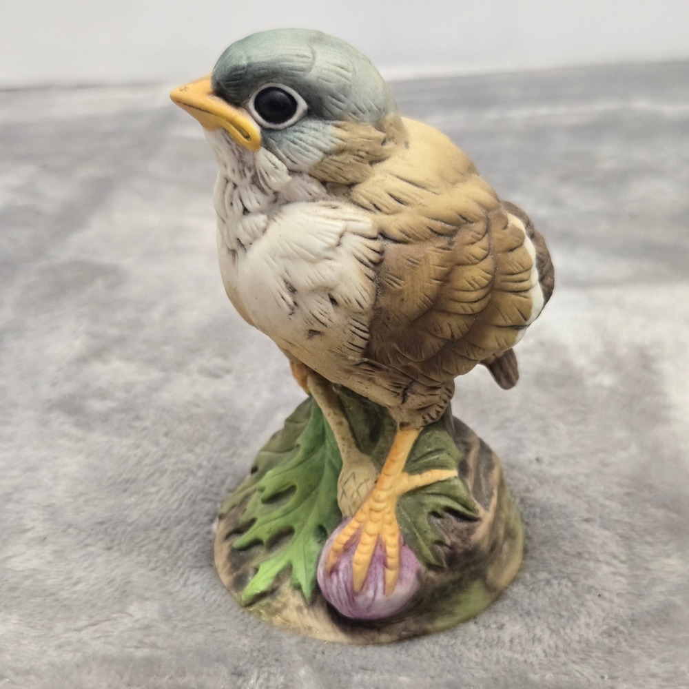 Andrea by Sadek Gold Finch Porcelain Bird Figurine 6356 Japan Vintage Decor